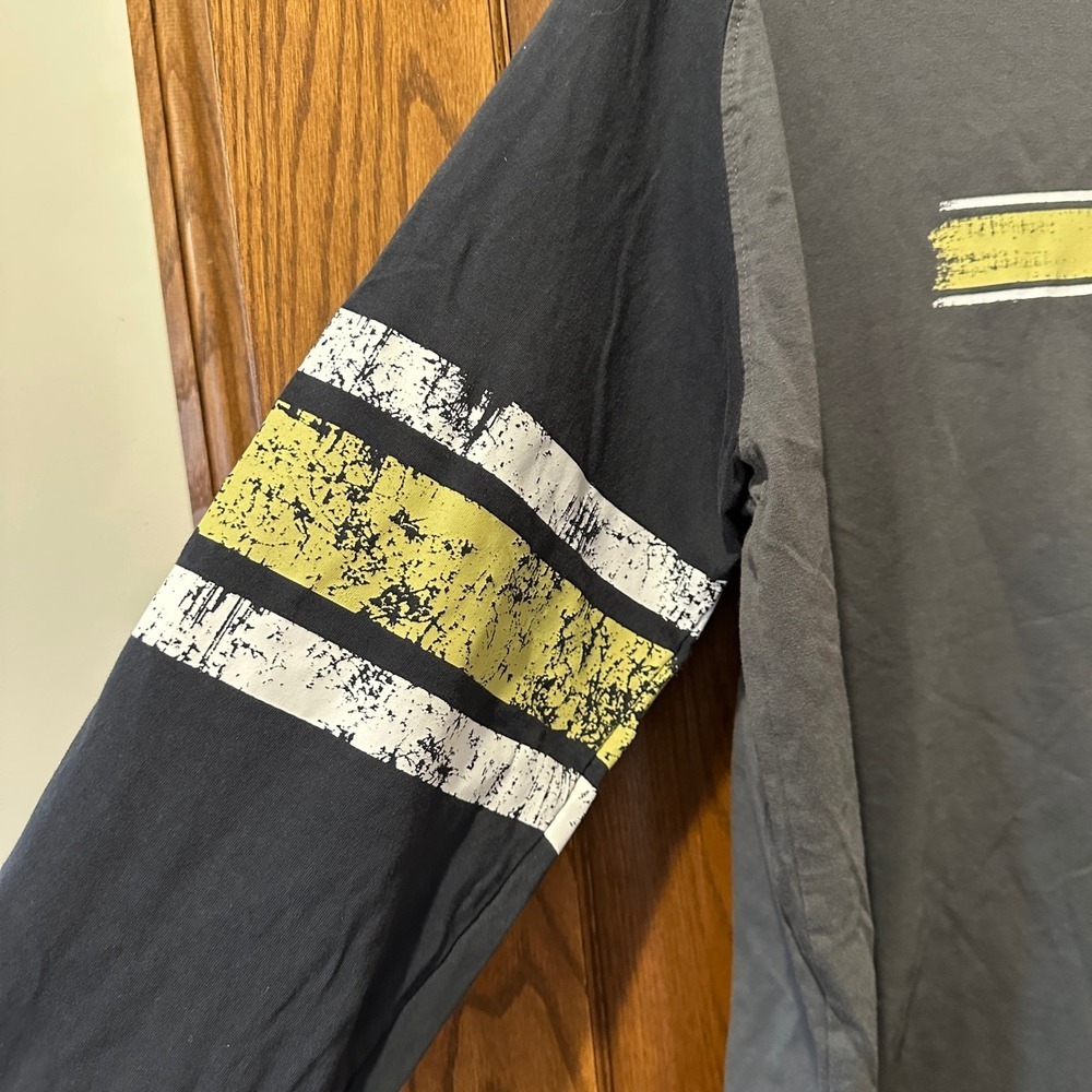 Pittsburgh Penguins NHL Long Sleeve T-Shirt XL Gray Black Gold Hockey - Picture 3 of 5